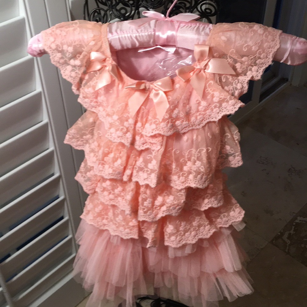 Child’s dresses - Picture 3 of 4